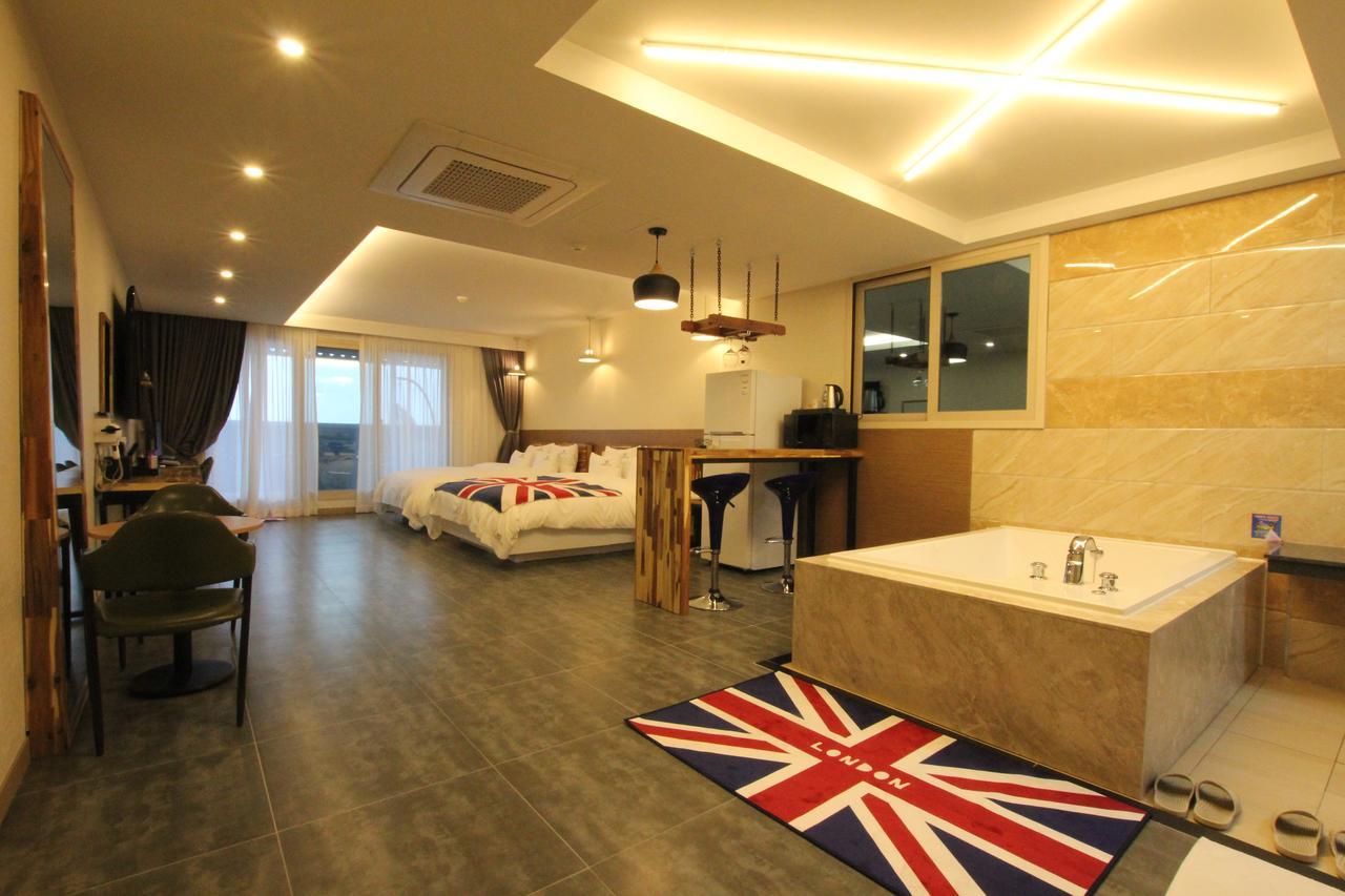 Nova Hotel Ulszan Kültér fotó